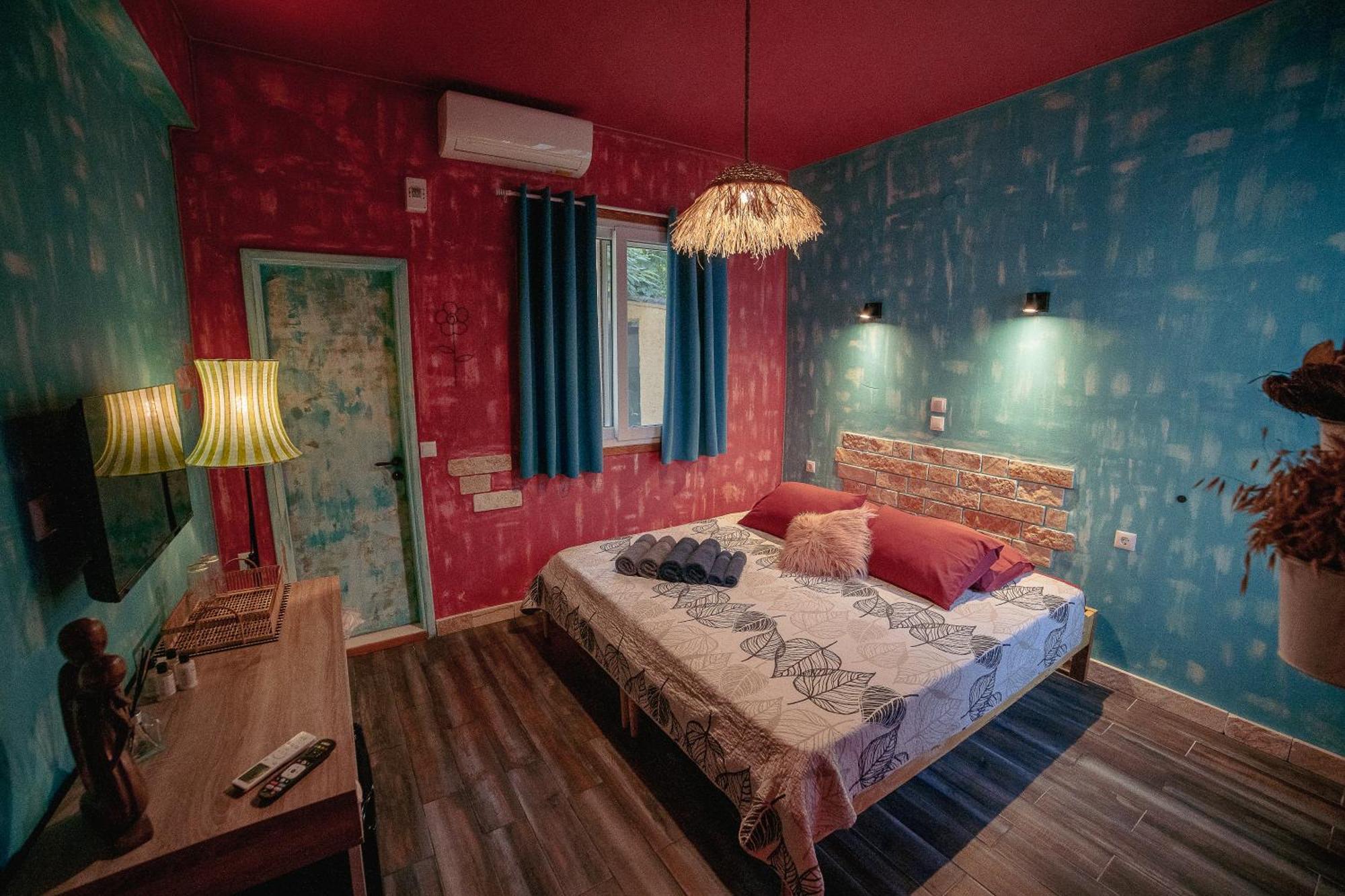 Antares Boutique Guesthouse Перама Экстерьер фото