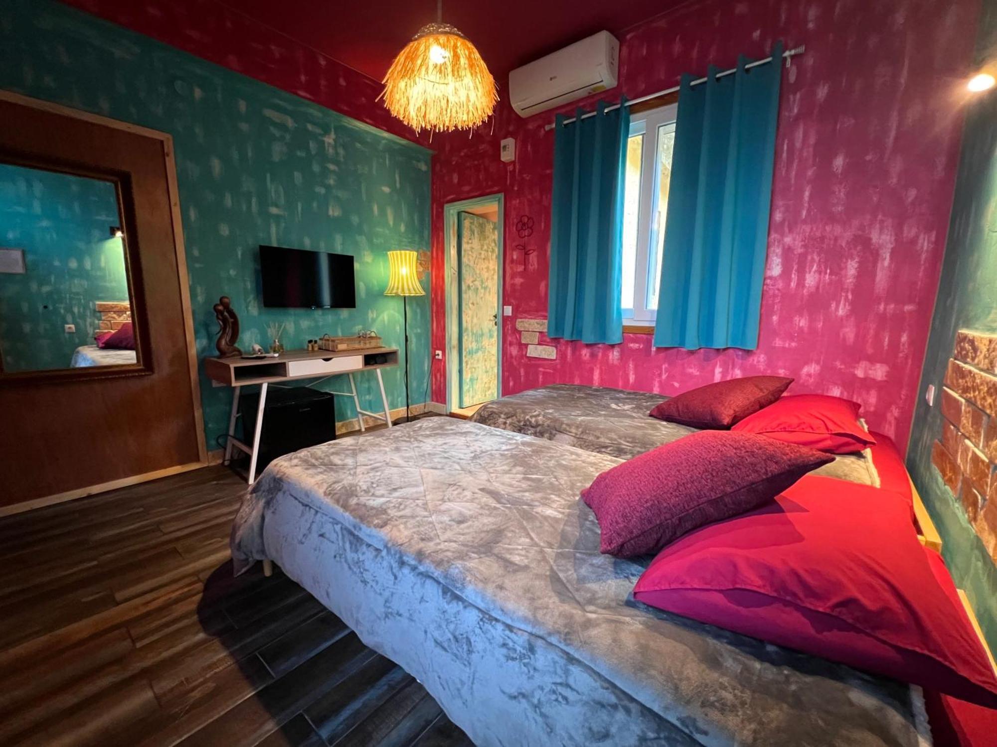 Antares Boutique Guesthouse Перама Экстерьер фото